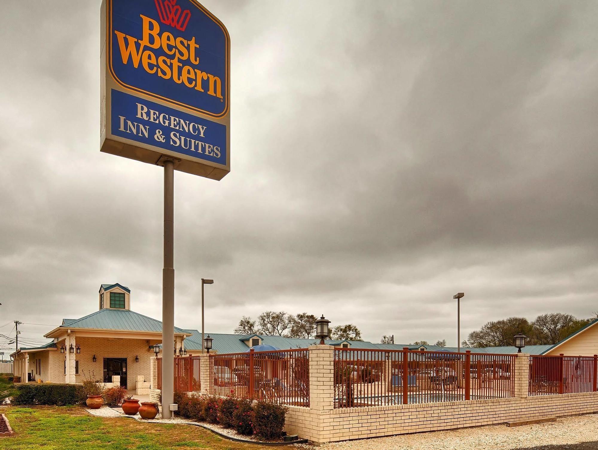 Best Western Regency Inn&Suites Gonzales Exterior foto